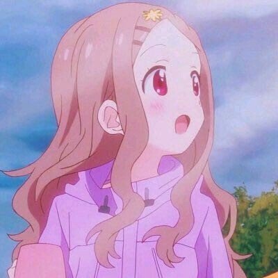 女子酒窝超大被网友怀疑是AI